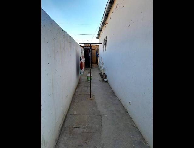 2 BEDROOM HOUSE FOR SALE IN MOROKA